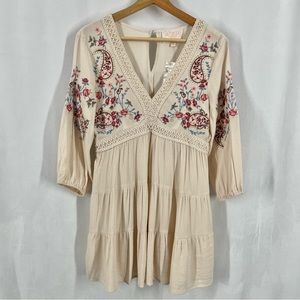 Audrey Parks + Francesca’s Embroidered Baby Doll 3/4 Sleeve Mini Dress Cream S